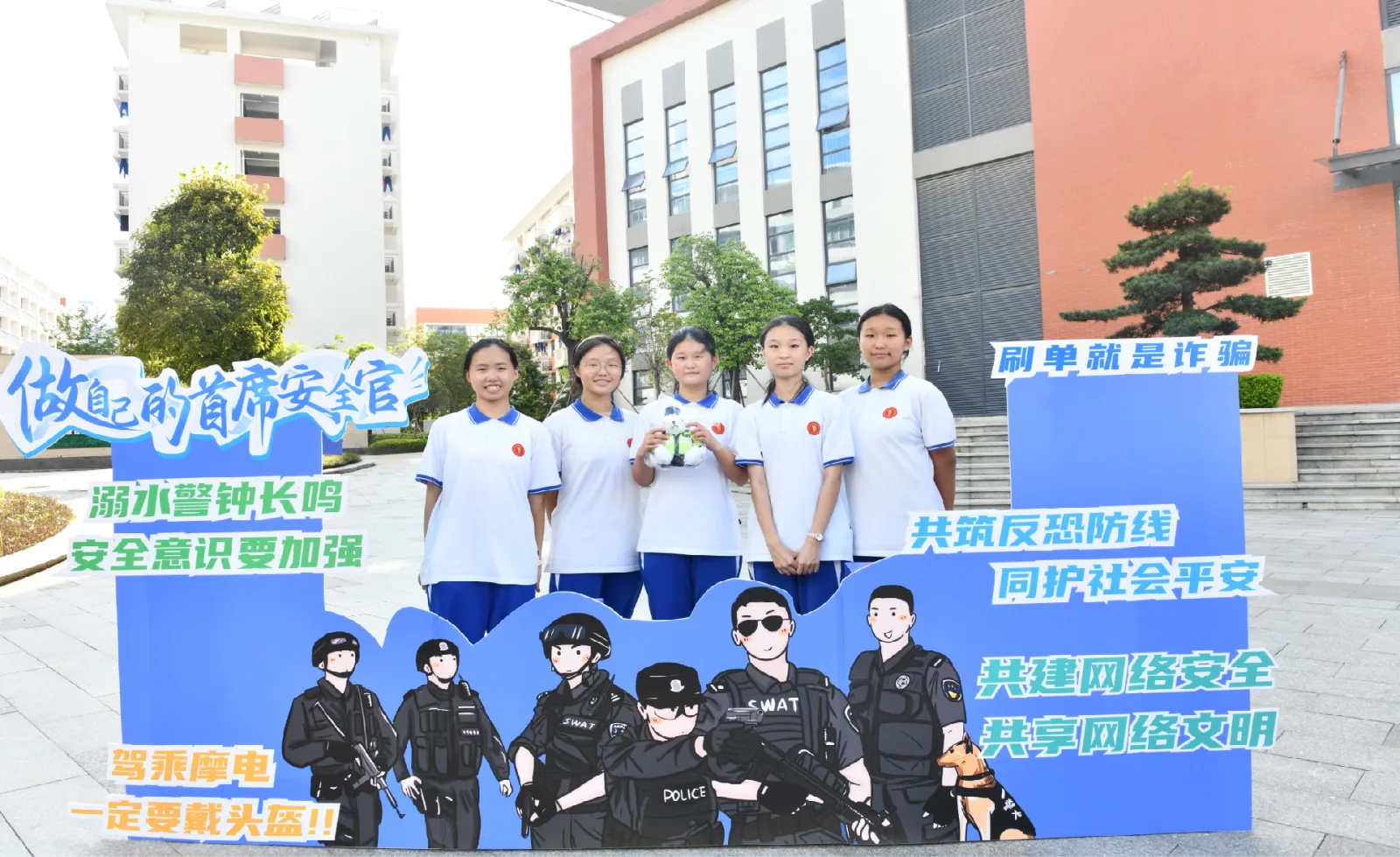穗育苗活動展板與行動視覺案例
